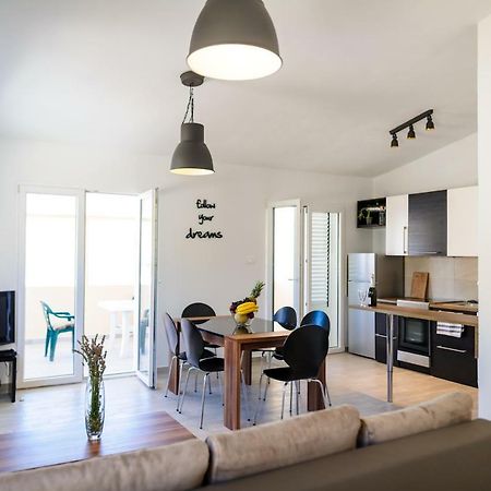 Apartments Lux Pag Pag Town Zewnętrze zdjęcie