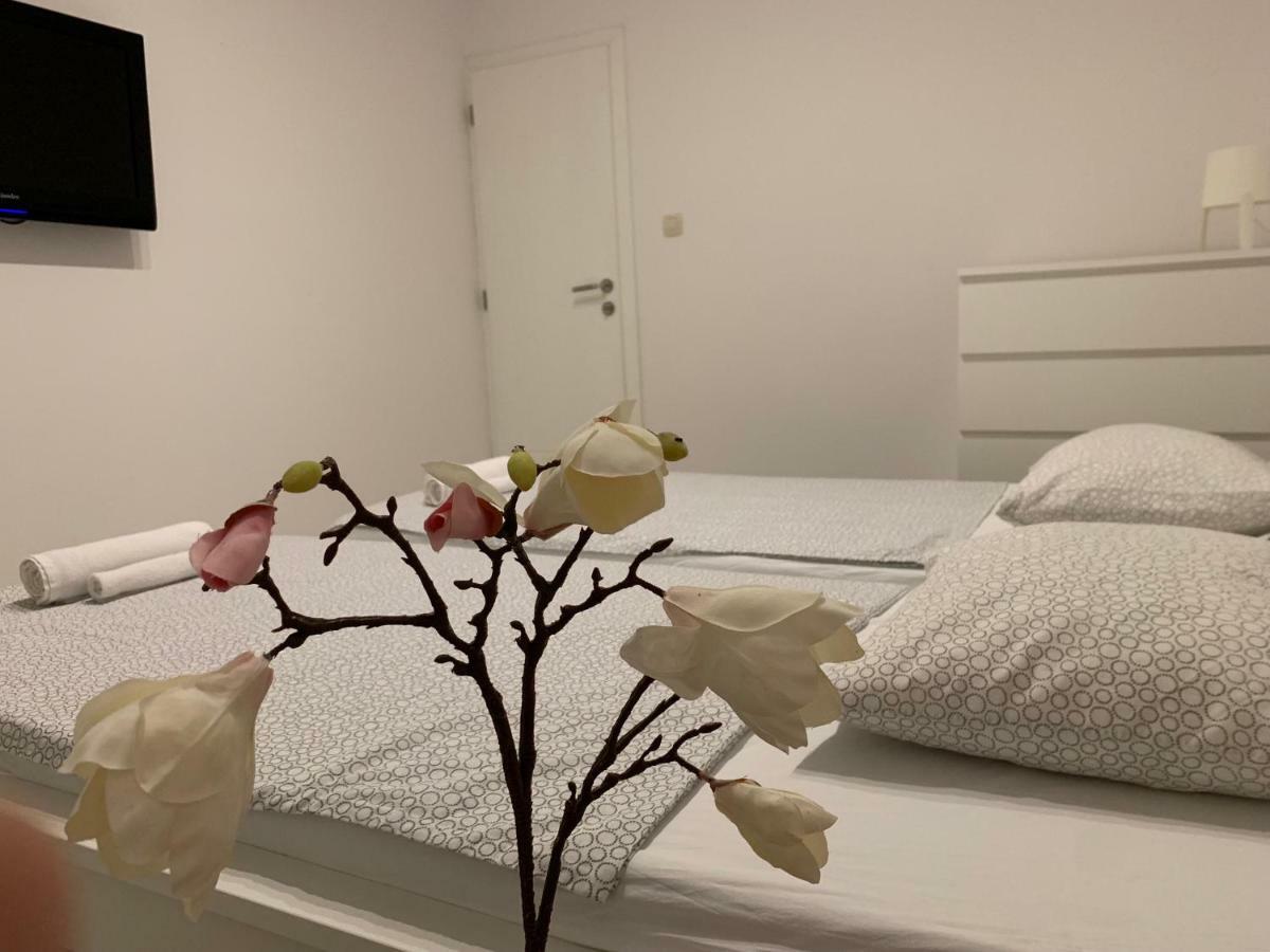 Apartments Lux Pag Pag Town Zewnętrze zdjęcie